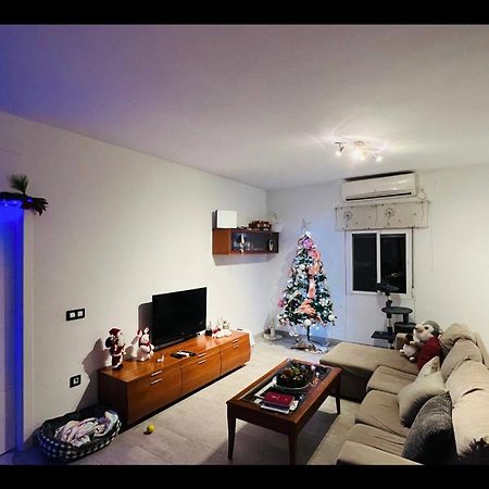 Habitacion Comoda セビリア エクステリア 写真